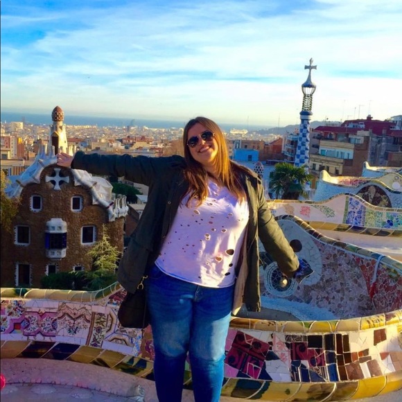 Meet your Posher, Kara - Picture 1 of 1